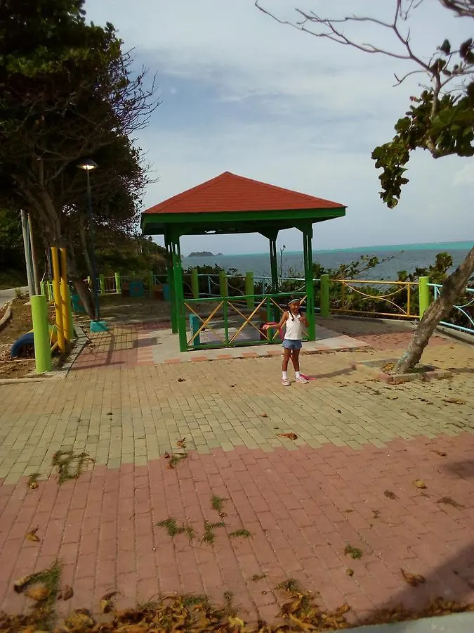 Hotel Casa Turistica Miss G Rocky Point 2*,  Colombia
